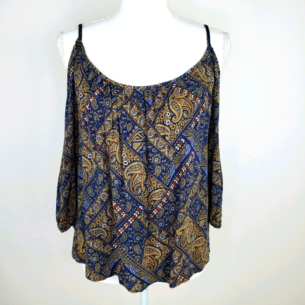 One Clothing L paisley top